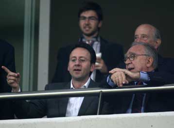 «Δεν ασχολούμαστε με τον διορισμένο» λένε στον Ολυμπιακό για Πατέρα