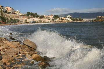 Προβλήματα από το κύμα κακοκαιρίας που πλήττει περιοχές της χώρας