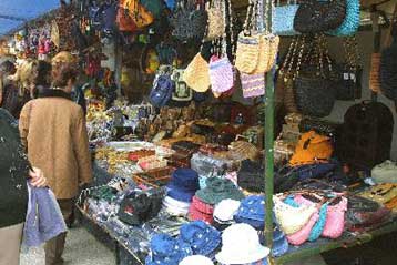 Παραίτηση εκπροσώπων του Εμπορικού Συλλόγου Πειραιά λόγω του κυριακάτικου παζαριού