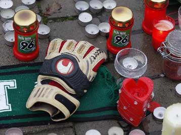 Βρέθηκε αποχαιρετιστήριο σημείωμα από τον Ένκε