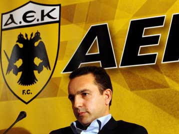 «Ώρα αλλαγής με τον έντιμο Κοζώνη» τόνισε ο Θανόπουλος, ρίχνοντας καρφιά στους μετόχους