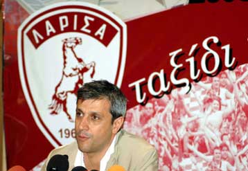 Ο Πηλαδάκης ετοιμάζει… σκούπα και ενίσχυση για τη Λάρισα τα Χριστούγεννα