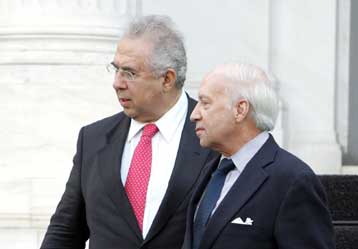 Ανεπίσημες επαφές Νίμιτς για την ονομασία της ΠΓΔΜ