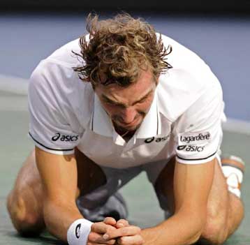 Αποκλεισμός για τον Φέντερερ στο Masters του Παρισιού