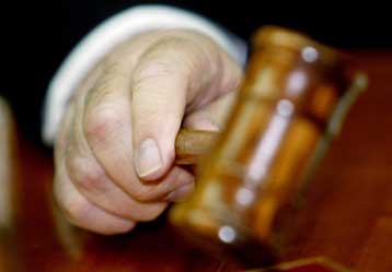 «Bόμβα» του ΣτΕ στην επιβολή έκτακτης εισφοράς στις επιχειρήσεις