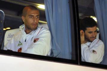 «Λιθοβολισμός» κατά της αποστολής της Αλγερίας στο Κάιρο