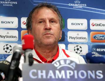 Ο Ζίκο υποσχέθηκε καλύτερο και πιο δυνατό Ολυμπιακό