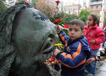 Κατά μίας «αστυνομοκρατούμενης» επετείου του Πολυτεχνείου οι διοργανωτές