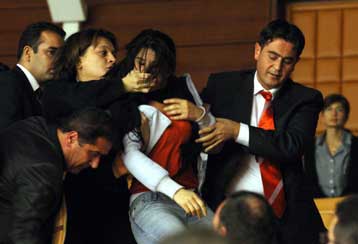 Τα σχέδιά της για το «άνοιγμα» στους Κούρδους ξεδιπλώνει η κυβέρνηση Ερντογάν