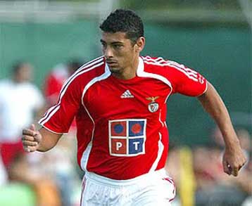 Η πλευρά Σόουζα επιβεβαίωσε τις επαφές με τον Ολυμπικό