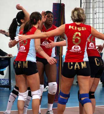 Νίκες με ανατροπές στο φιλέ για Κηφισιά και Πανιώνιο