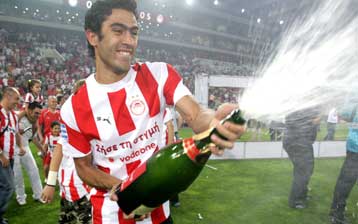 «Έκκληση επιστροφής» απευθύνει ο Νέρι Καστίγιο προς τον Σωκράτη Κόκκαλη