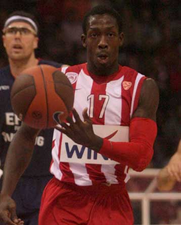 «Χάνει» τον Μπέβερλι ο Ολυμπιακός εν όψει ΠΑΟΚ και «αιωνίου»