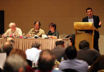 Διαβούλευση για τη μετεξέλιξη του ΣΥΡΙΖΑ εισηγείται ο Αλέξης Τσίπρας