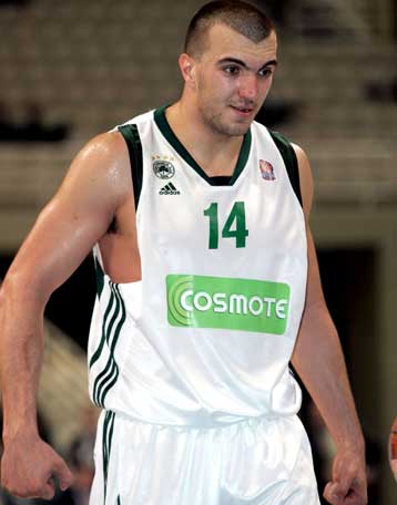 Η νέα γρίπη «χτύπησε» τον Πέκοβιτς του Παναθηναϊκού