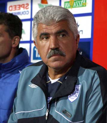 Ο Παράσχος μπορεί να υπολογίζει σε Μπακαγιόκο και Ντάσιο ενόψει Ολυμπιακού