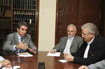 «Kόκκινη γραμμή» για τη ΓΣΕΕ τα όρια ηλικίας και το ύψος των συντάξεων