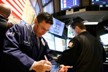 Ανοδος στα ευρωπαϊκά χρηματιστήρια και τη Γουόλ Στριτ τη Δευτέρα