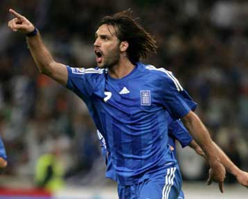 Ο Σαμαράς διέψευσε ότι μιλάει με ελληνικές ομάδες