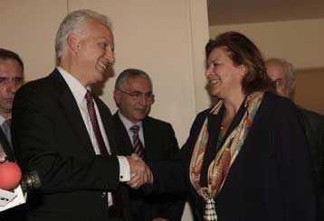 Δεν κάλυψαν τους τραπεζίτες οι αλλαγές στο νομοσχέδιο για τα υπερχρεωμένα νοικοκυριά