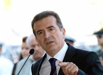 Δέσμευση Χρυσοχοΐδη για πάταξη των «εγκληματικών οργανώσεων»