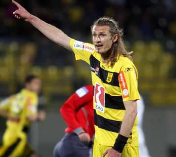 «Ο Αρης καλύτερη και μεγαλύτερη ομάδα από τον ΠΑΟΚ» δήλωσε ο Λαμπριάκος