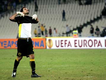 Ίωση ταλαιπωρεί τον Σάχα, με κόσμο η ΑΕΚ στην Καβάλα