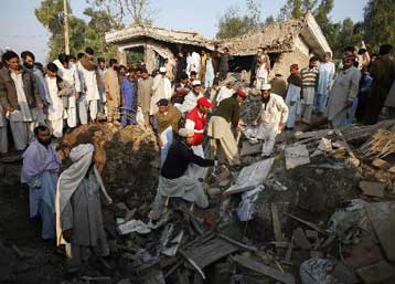 Πολύνεκρη έκρηξη στην πακιστανική πόλη Πεσαβάρ