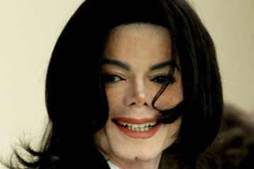 Αυτοκτόνησε πατέρας παιδιού που κατηγορούσε τον Τζάκσον για σεξουαλική παρενόχληση