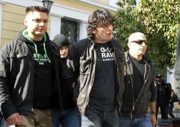 Ενώπιον του ανακριτή ο Αλκέτ Ριζάι και οι συνεργάτες του