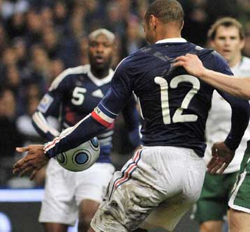 Η FIFA αποφάσισε να μην ξαναγίνει το Γαλλία-Ιρλανδία, επανάληψη ζητάει ο Ανρί