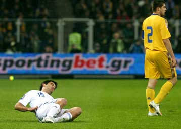 Γλίτωσε με κάκωση ο Παπασταθόπουλος