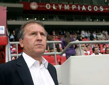 Ο Ζίκο αφοσιωμένος στον Ολυμπιακό και… τον Αντριάνο