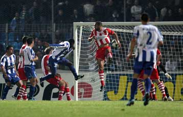 Μπλόκο με… Μπακαγιόκο του ΠΑΣ στον ΟΣΦΠ, νίκη της Καβάλας επί της ΑΕΚ με 2-1