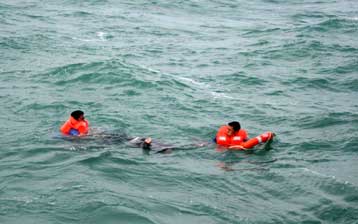 Τουλάχιστον 29 νεκροί σε ναυάγιο πορθμείου ανοιχτά της Σουμάτρας