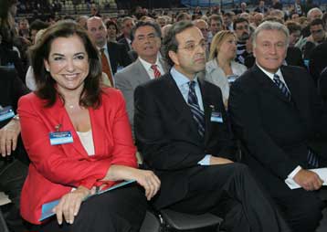 Στοίχημα για τη Ρηγίλλης και τους υποψήφιους η συμμετοχή στις εσωκομματικές κάλπες