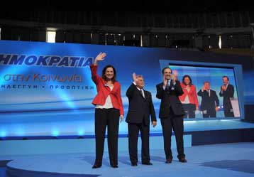 «Βροχή» οι δηλώσεις στήριξης υπέρ της Ντ.Μπακογιάννη και του Αντ.Σαμαρά