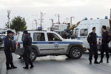 Τρεις συλλήψεις μετά την επίθεση κατά λεωφορείου του ΟΑΣΘ