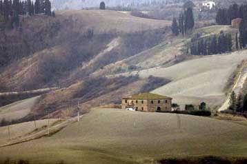 Συντριβή στρατιωτικού αεροσκάφους στην Τοσκάνη της Ιταλίας