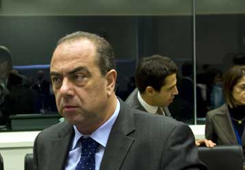 Η Βρετανία είναι έτοιμη να συζητήσει για τις εγγυήσεις στην Κύπρο