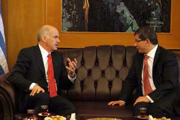 Χρονοδιάγραμμα για την επίλυση του Κυπριακού ζητά η Αγκυρα