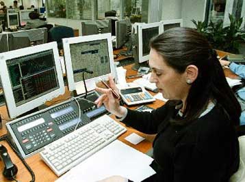 Ραγδαία αύξηση στο ασφάλιστρο κινδύνου για τα ελληνικά ομόλογα