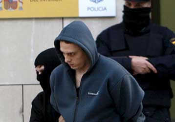 Τα «πιτσιρίκια» του Μπατασούνα στο στόχαστρο της ισπανικής αστυνομίας