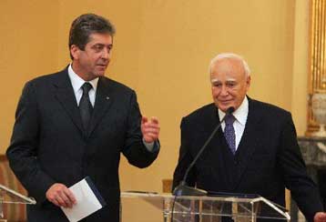 Σε άριστο κλίμα η συνάντηση Παπούλια με τον Βούλγαρο ομόλογό του