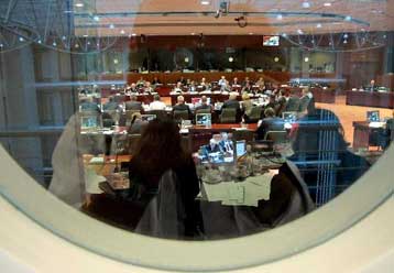 Από τις εγγυήσεις των ομολόγων η απόσυρση των μέτρων κρατικής στήριξης των τραπεζών