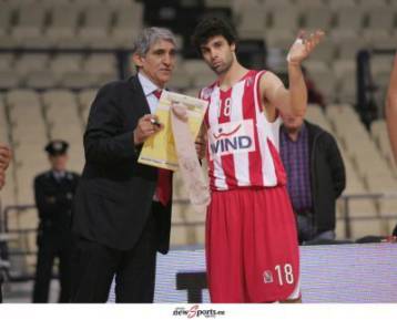 Με σεβασμό αντιμετωπίζει την Παρτιζάν ο Ολυμπιακός σύμφωνα με τον Γιαννάκη