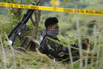 Αυξάνονται συνεχώς τα θύματα της σφαγής στις Φιλιππίνες