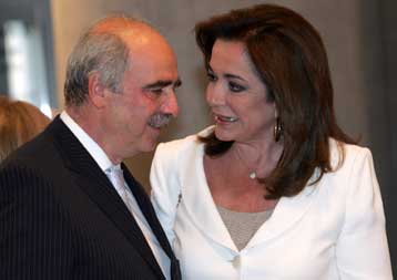 Επανεμφάνιση Μεϊμαράκη με βολές για την εσωκομματική διαδικασία