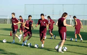 Ο Ουζουνίδης ζήτησε νίκη με την Καβάλα στη μνήμη του Ντε Νίγκρις