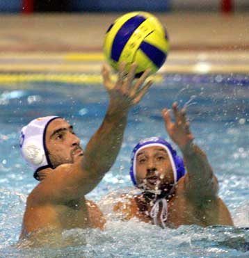 Ο Ολυμπιακός… βύθισε τη ΝΕ Πατρών, ο Πανιώνιος νικητής του ντέρμπι με τον ΠΑΟ